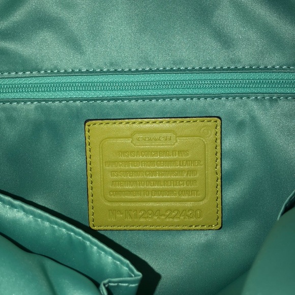 Quirky COACH Zipper Tote/shoulder bag - Picture 6 of 7